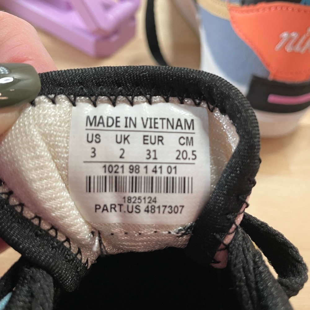 Kids Black Sneakers with Peach Accent and Pink Trim - Picture 10 of 10